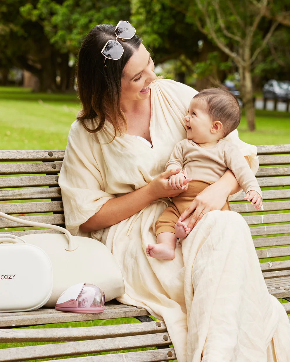 Momcozy Mobile Style™ Hands-free Slim Breast Pump | M6 - Image 19
